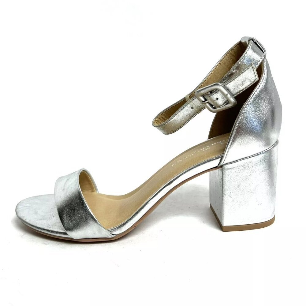Chinese Laundry Womens Jody Sandal Silver 8 M